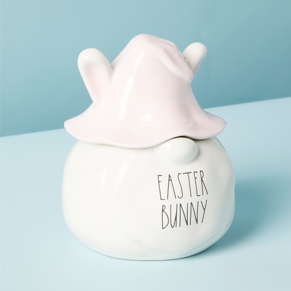 Rae Dunn Candied Berry Scented Candle in Bunny Gnome Holder
